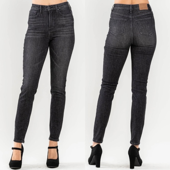 Judy Blue - Daphne High Rise Skinny Jeans